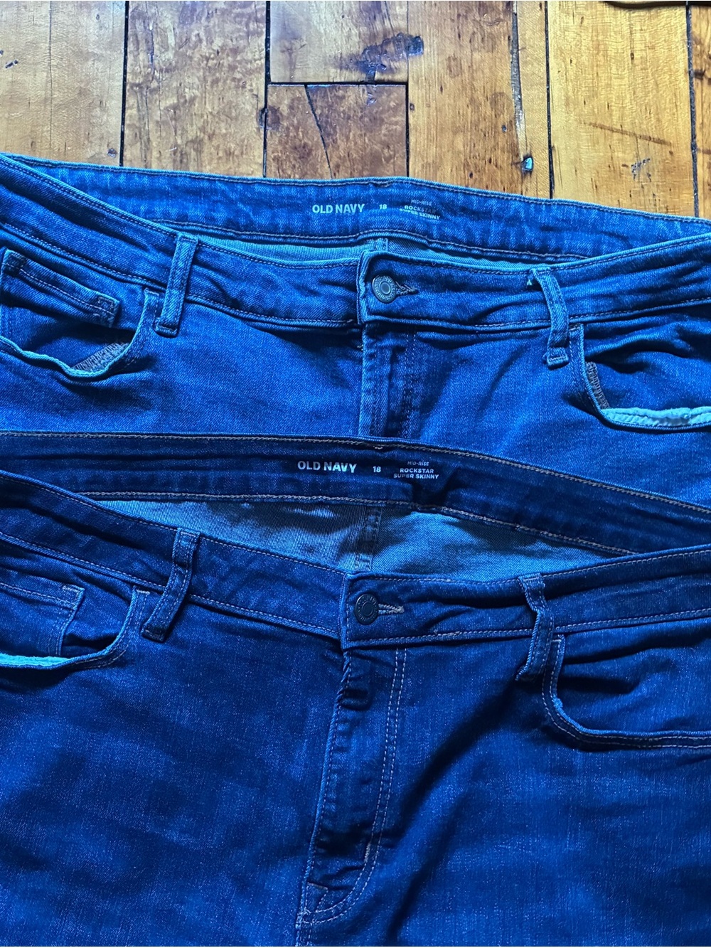 Old Navy Women's Mid Rise Rockstar Super Skinny Jeans- Size 18- 2 Pairs
